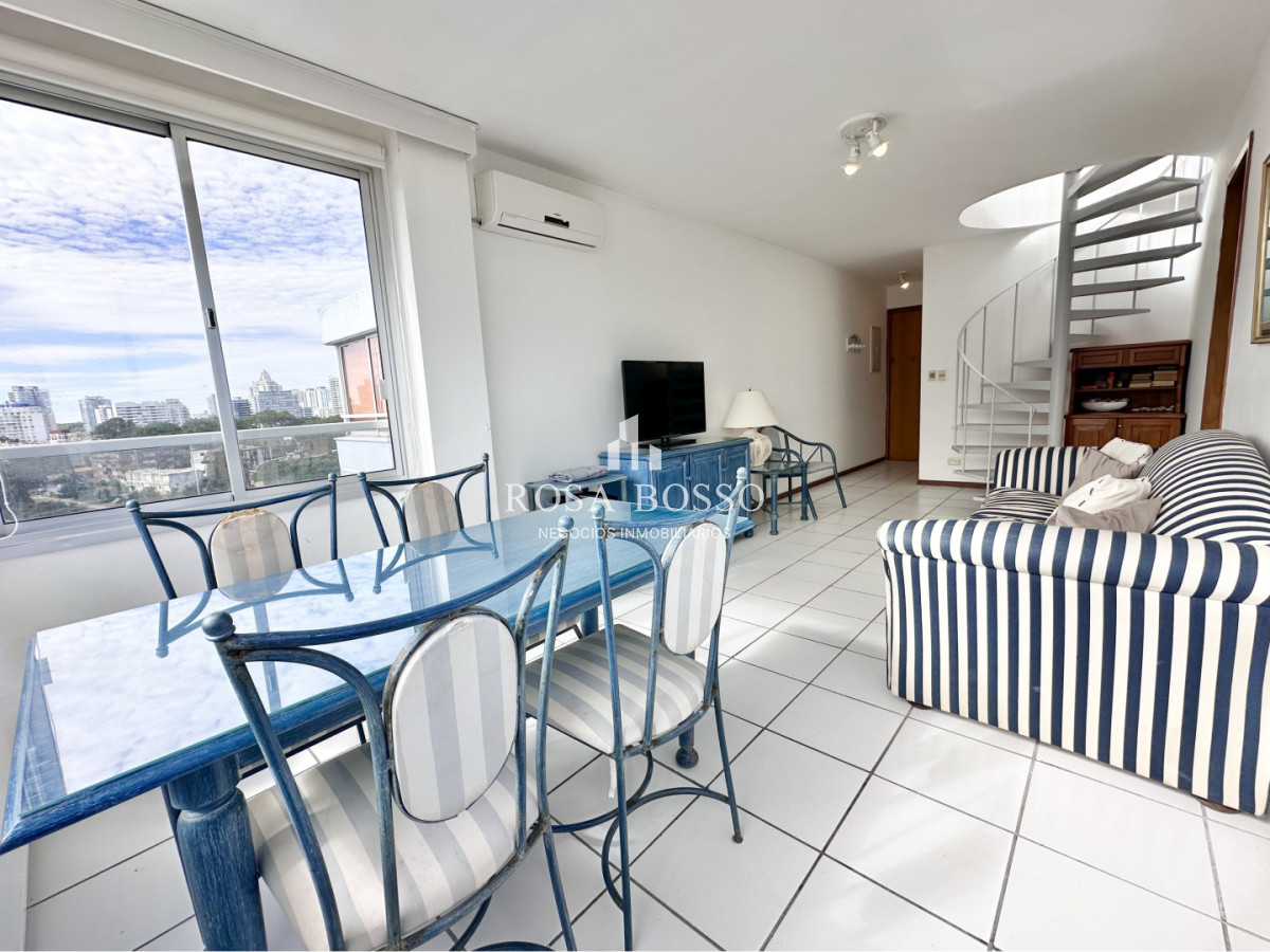 Apartamento ID.9870 - Apartamento Penthouse Venta 2 dormitorios Chiverta Península Punta del Este