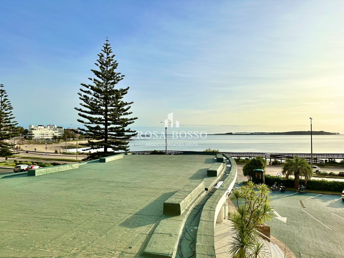 Apartamento ID.7212 - Apartamento Venta 1 dormitorio Mansa Punta del Este Primera Línea de la Mansa con vista