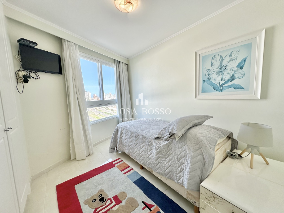 Apartamento ID.1287 - Apartamento Alquiler Millenium 3 dormitorios + dep. de servicio