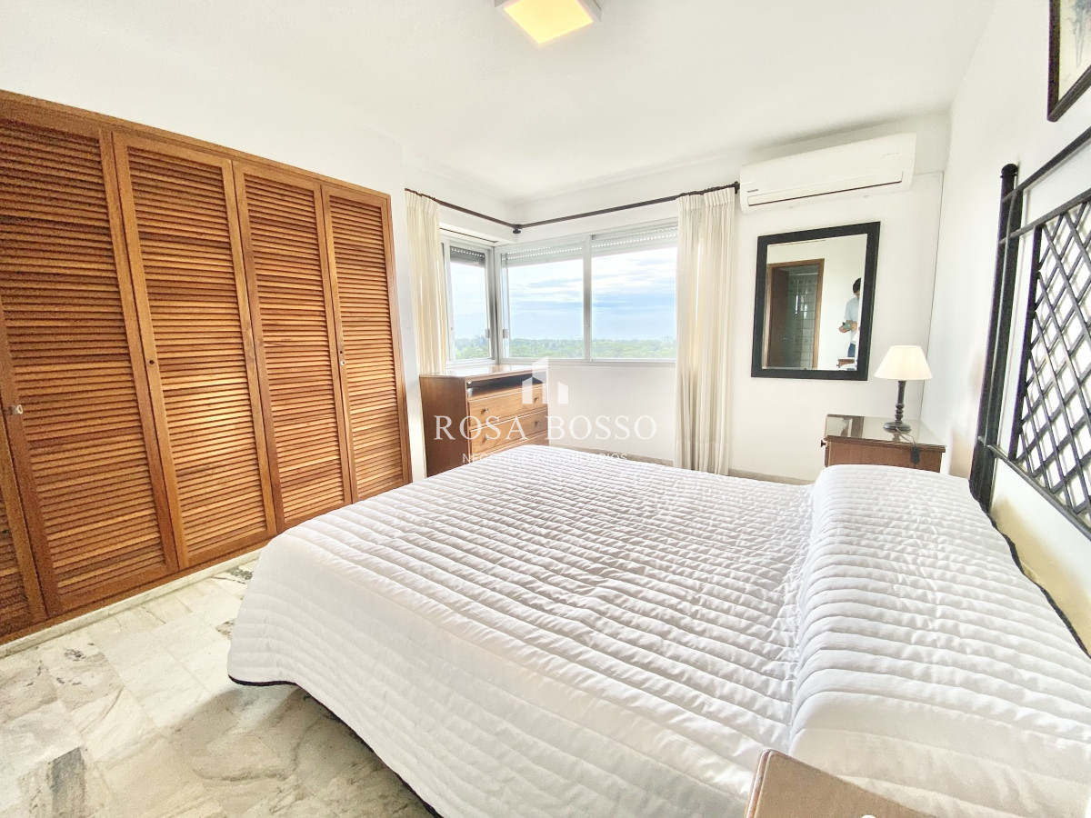 Apartamento ID.1590 - VENTA, Apartamento, 3 dormitorios, Punta del Este, Uruguay