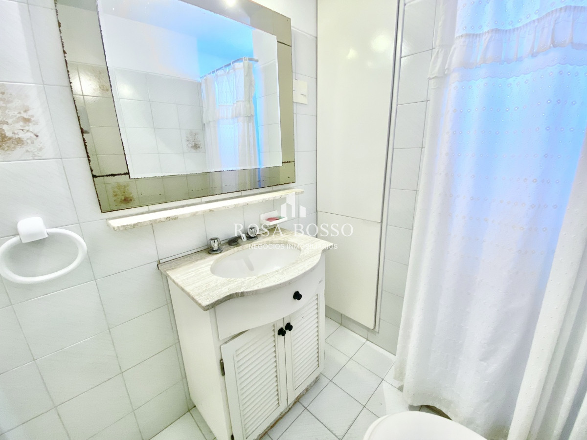 Apartamento ID.760 - Apartamento  2 dormitorios  Garaje Punta del Este 
