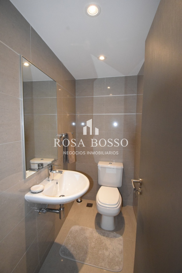 Apartamento ID.5041 - VENTA, apartamento, 2 dormitorios, Mansa, Punta del Este, Uruguay.