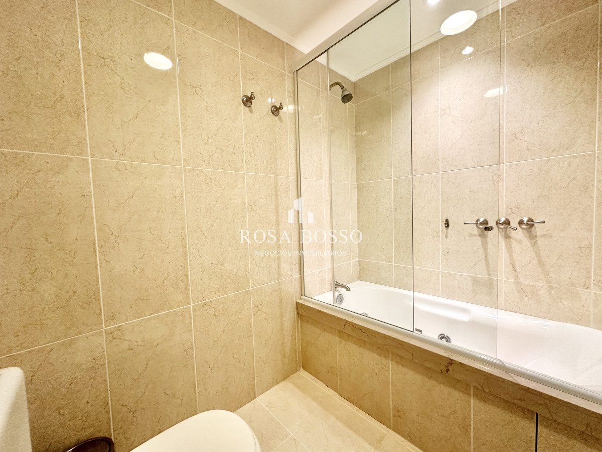 Apartamento ID.9348 - Apartamento Le Jardín Venta 3 dormitorios  Mansa  Punta del Este