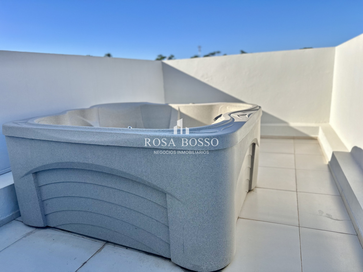 Apartamento ID.9585 - Penthouse Venta Playa Mansa Punta del Este