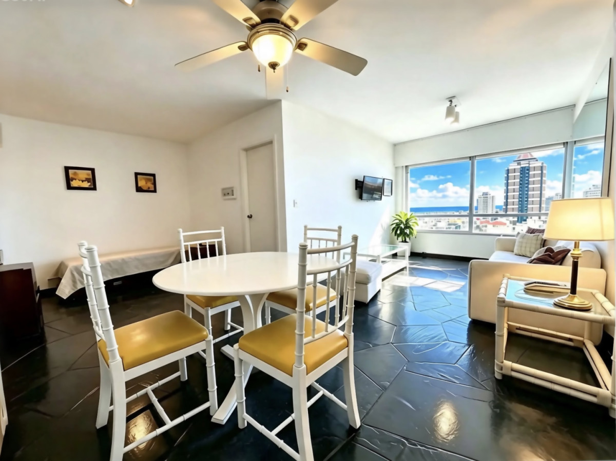 Apartamento en Venta 1 Dormitorio y medio Península Punta del Este