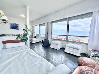 Apartamento Venta 2 dormitorios Península Punta del Este