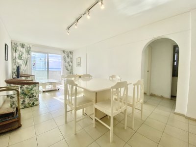 Apartamento  2 dormitorios  Garaje Punta del Este 