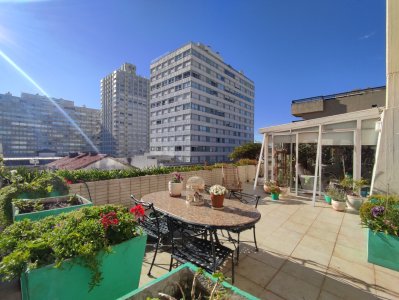 VENTA, Apartamento, 2 dormitorios, Península, Punta del Este, Uruguay