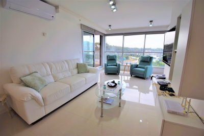 Excelente apartamento ubicado sobre la Brava!