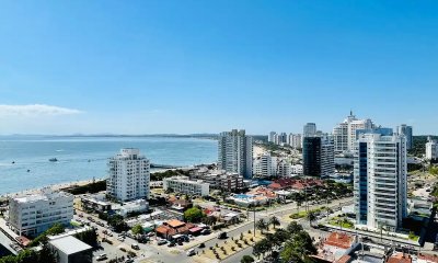 Apartamento en península.