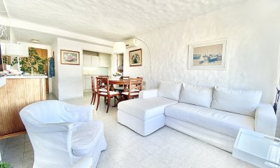 VENTA, Apartamento, 2 dormitorios con cochera, Península, Punta del Este, Uruguay, Reciclado