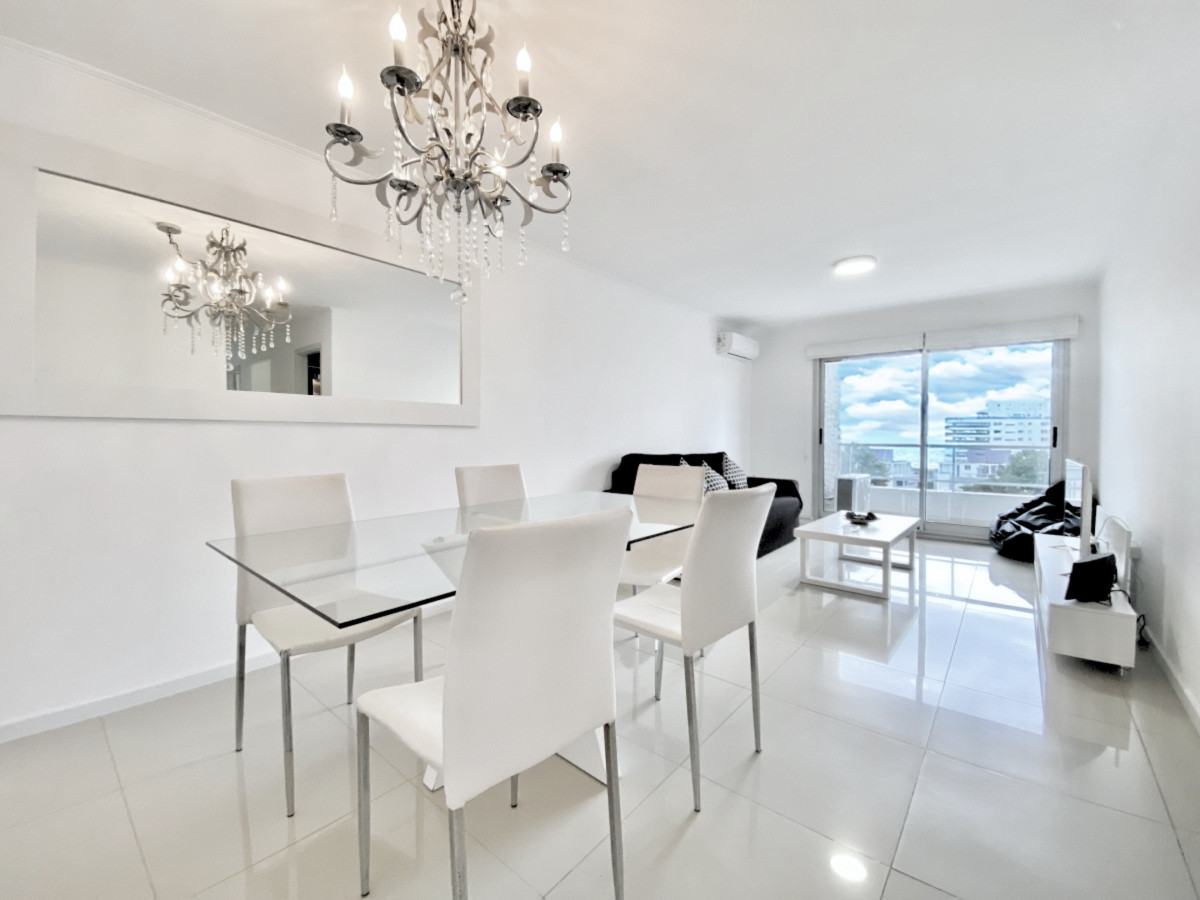 Apartamento en Playa Brava, Punta del Este.