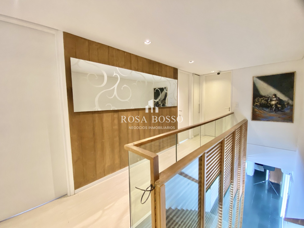 Casa ID.8818 - Casa, Venta, 6 dormitorios, 7 baños, Punta del Este