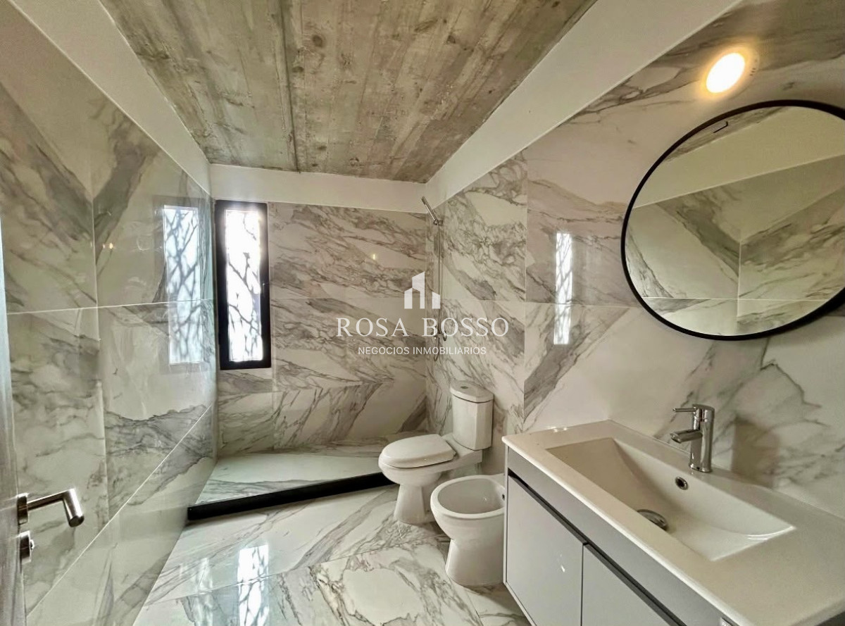 Apartamento ID.9943 - Venta Casa 3 dormitorios Punta Colorada Piriapolis