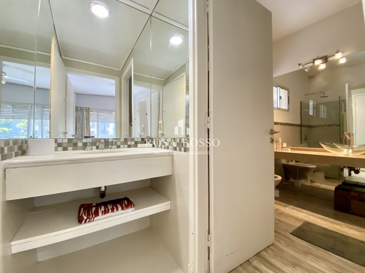 Casa ID.3406 - Casa Alquiler 4 dormitorios más dependencia Brava Punta del Este 