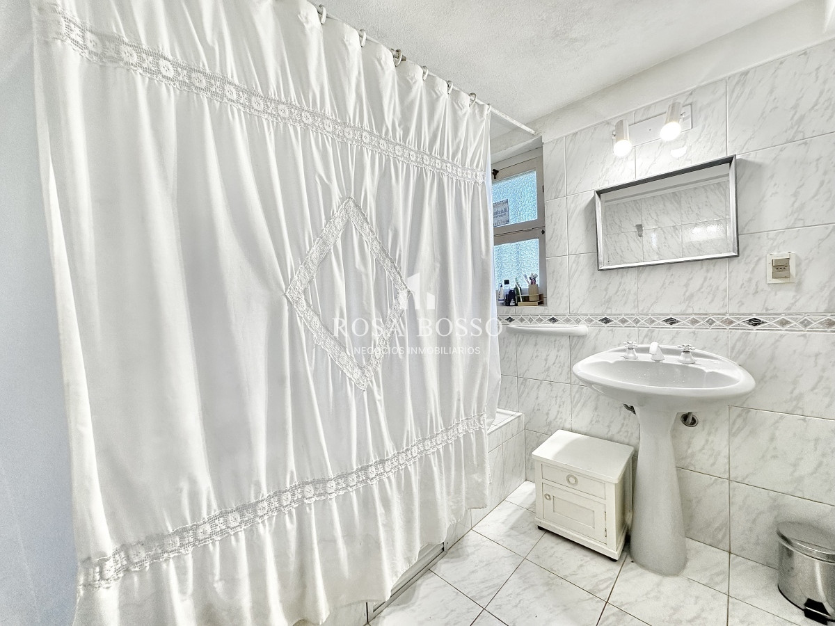 Apartamento ID.9362 - Venta Casa 6 dormitorios Mansa Punta del Este