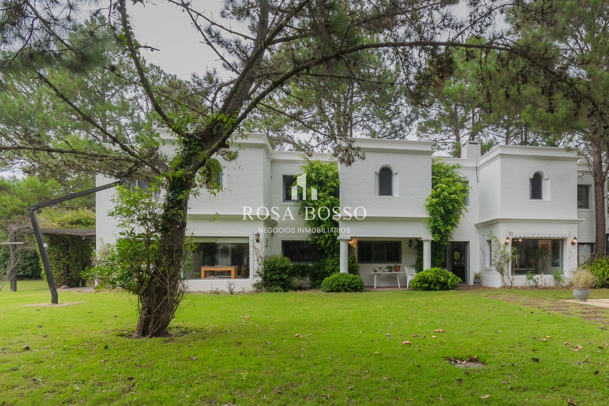 Casa ID.3723 - Casa, Venta, 5 dormitorios, Punta del Este, Uruguay
