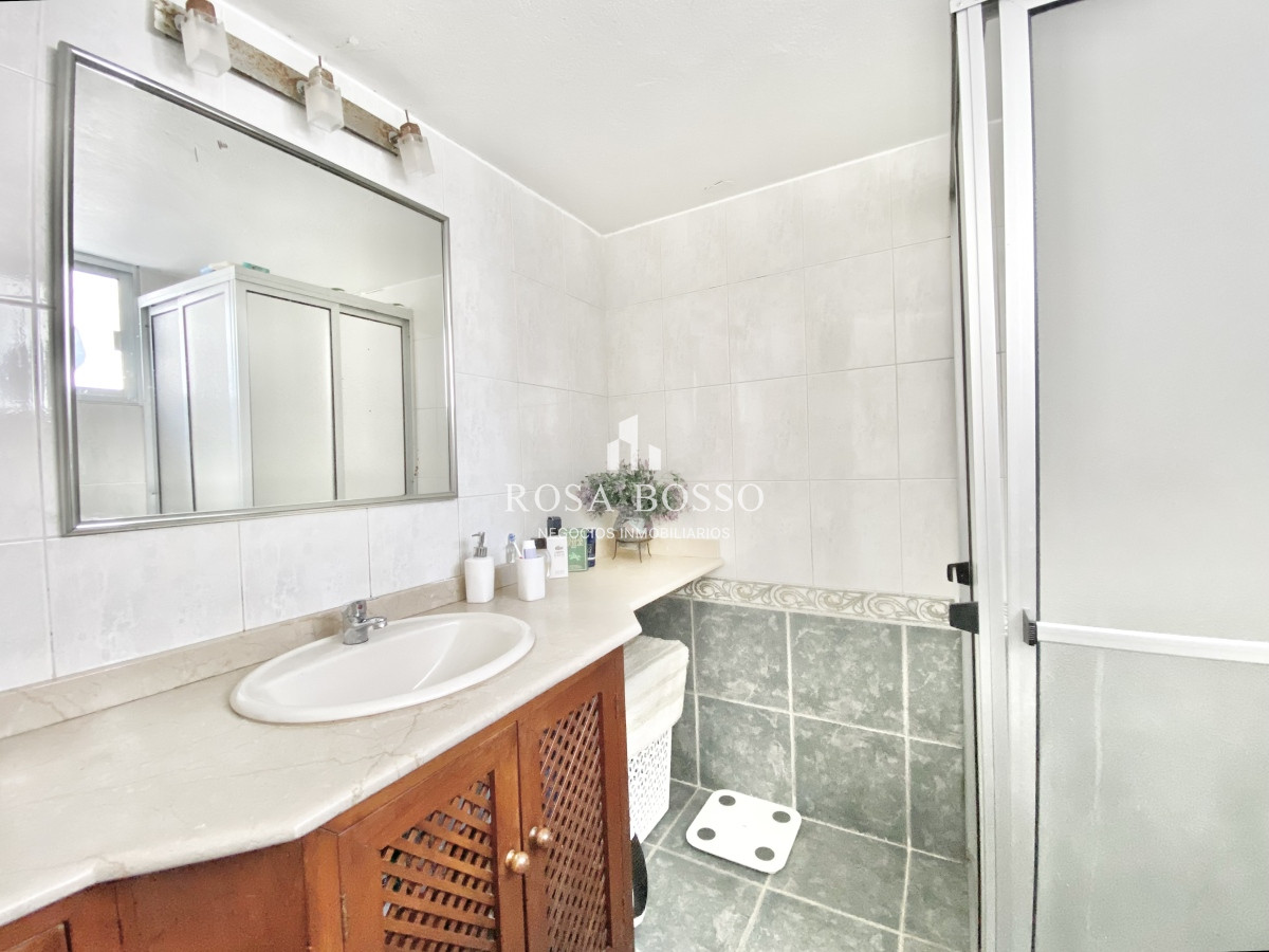 Casa ID.3146 - Casa Alquiler 4 dormitorios Aidy Grill Punta del Este
