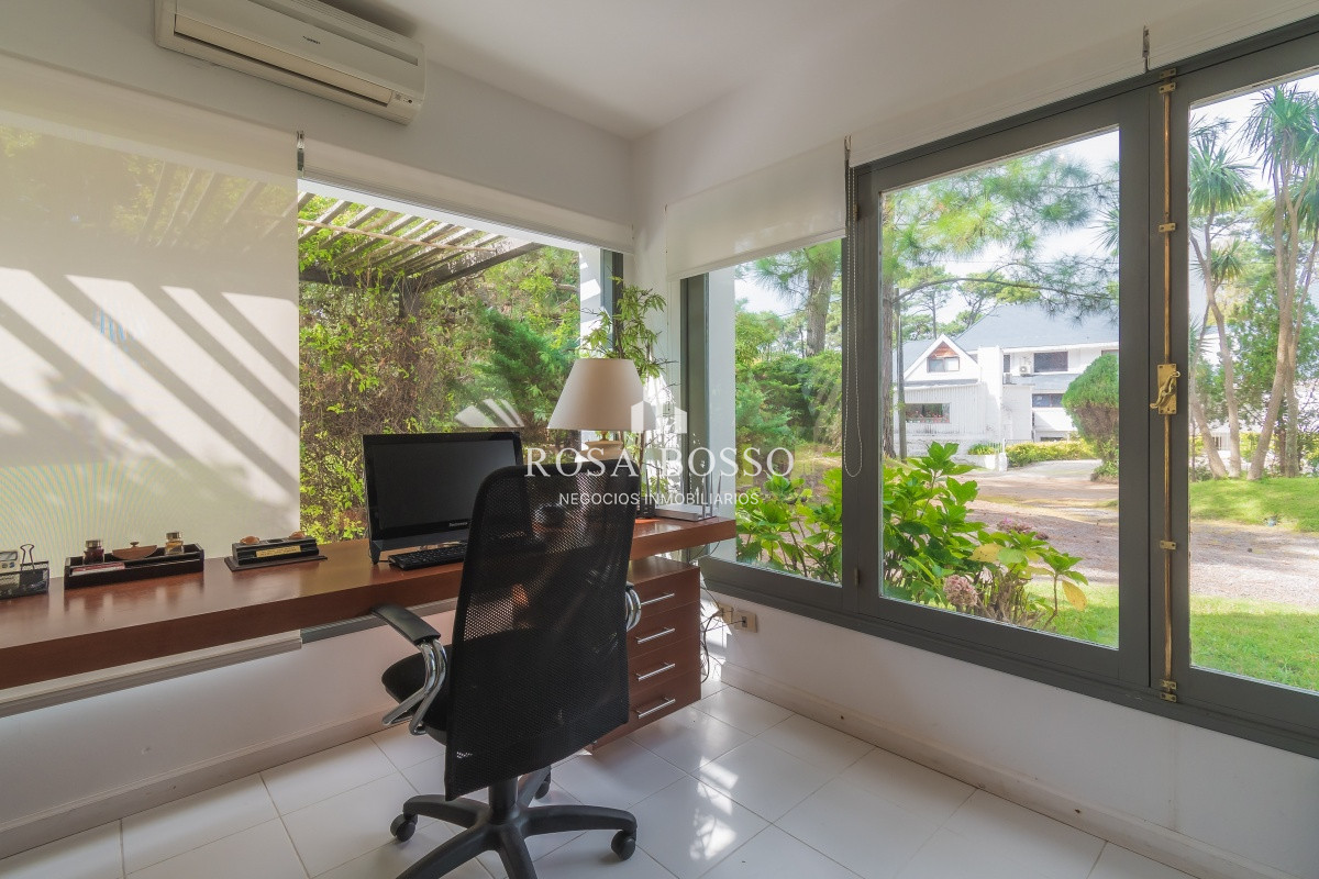 Casa ID.3723 - Casa, Venta, 5 dormitorios, Punta del Este, Uruguay