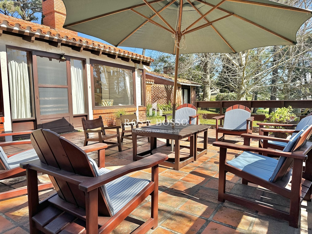 Apartamento ID.9362 - Venta Casa 6 dormitorios Mansa Punta del Este