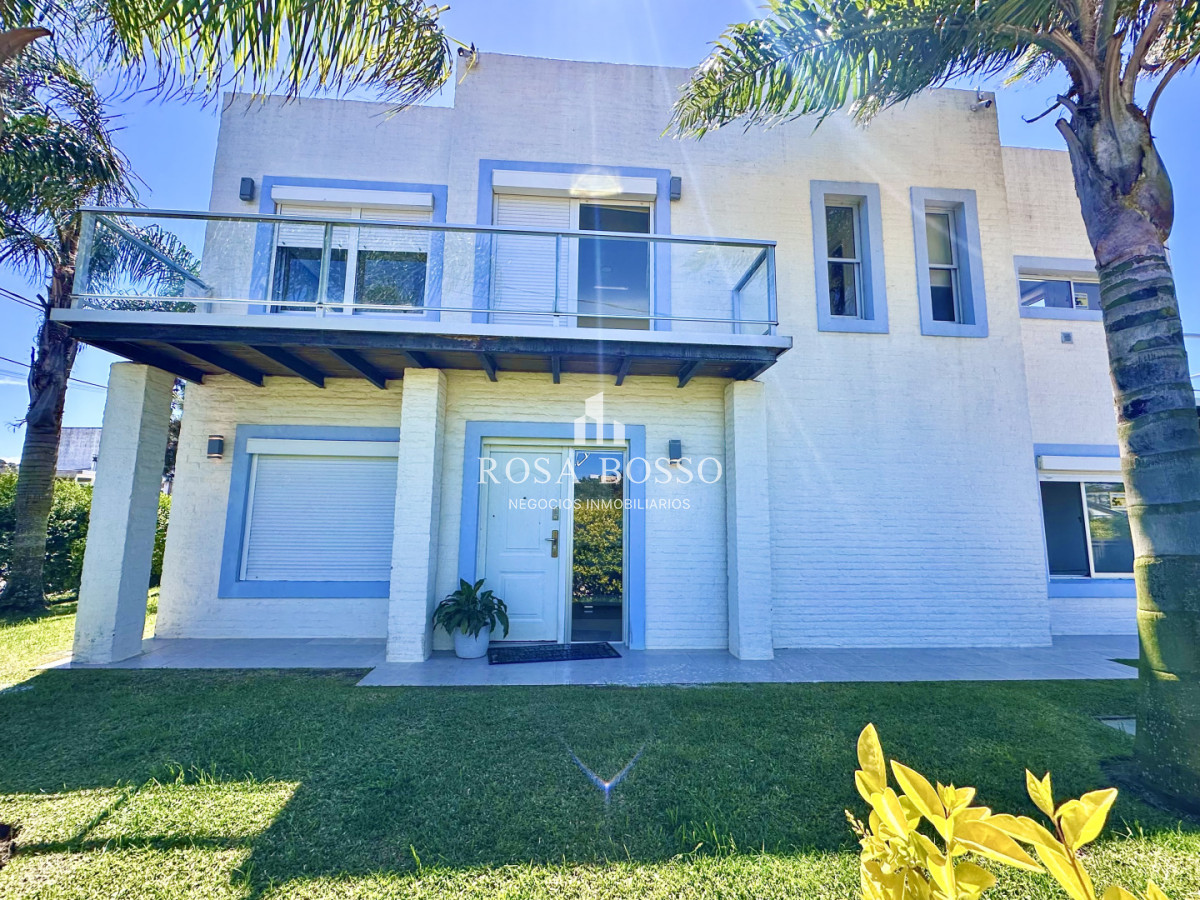 Casa Venta 3 dormitorios en Altos de la Laguna, Maldonado