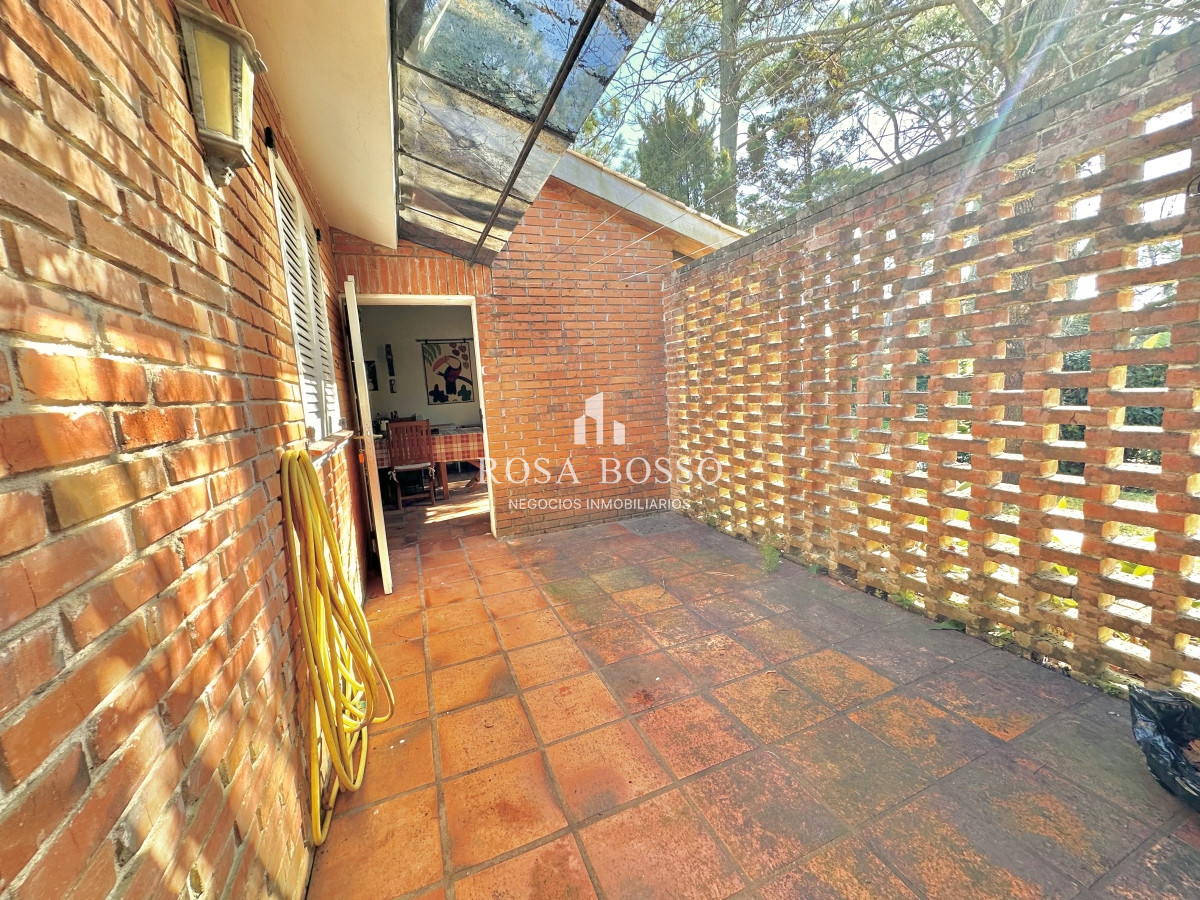 Apartamento ID.9362 - Venta Casa 6 dormitorios Mansa Punta del Este