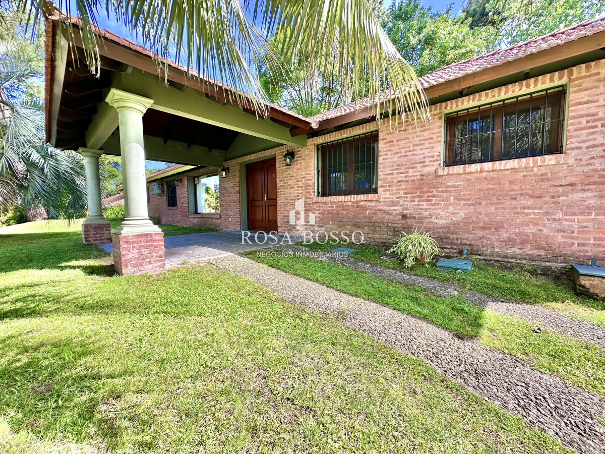 Apartamento ID.9831 - Casa Venta 4 dormitorios Cantegril Punta del Este