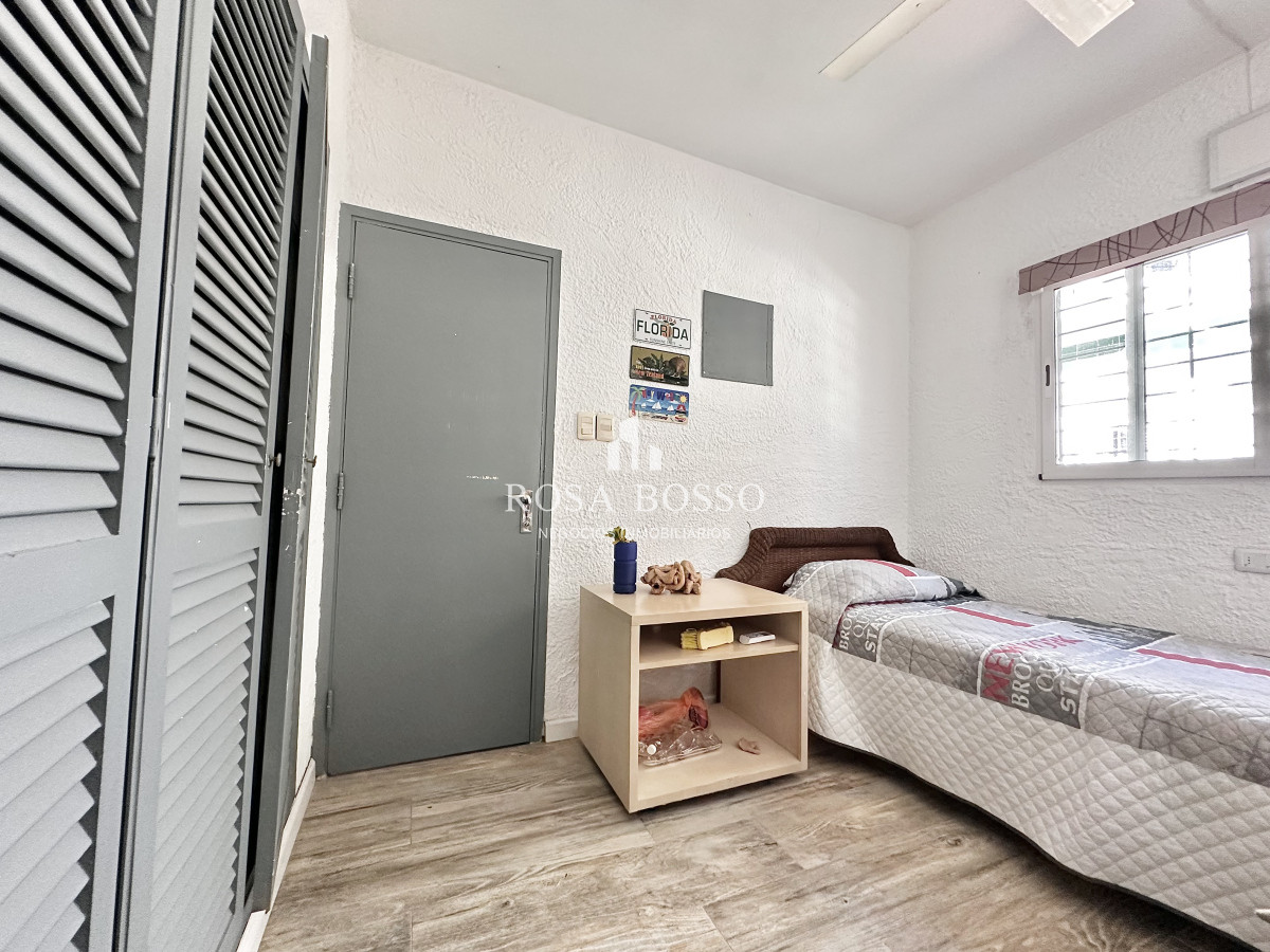 Casa ID.9504 - Casa Venta 5 dormitorios Cantegril Punta del Este