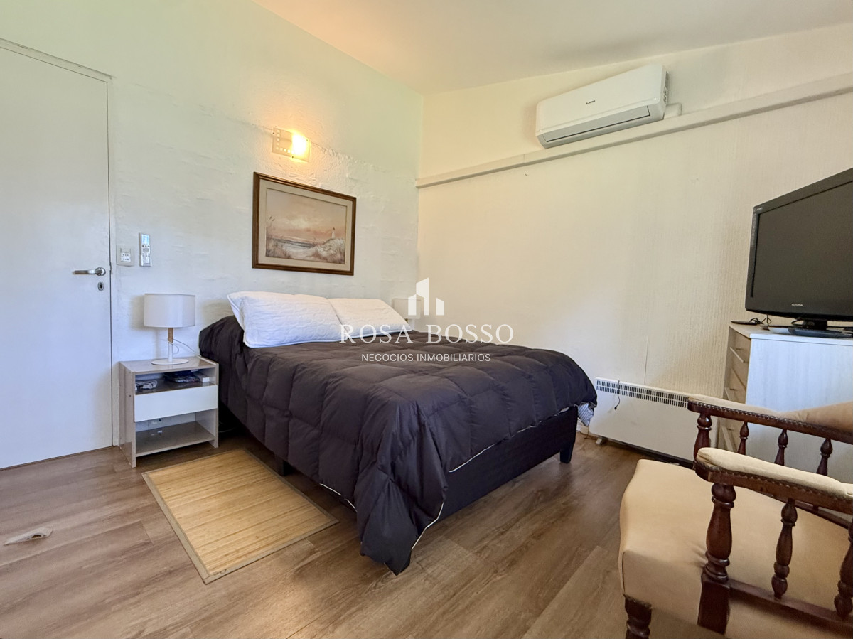 Apartamento ID.9830 - Casa Venta 4 dormitorios Lugano Punta del Este