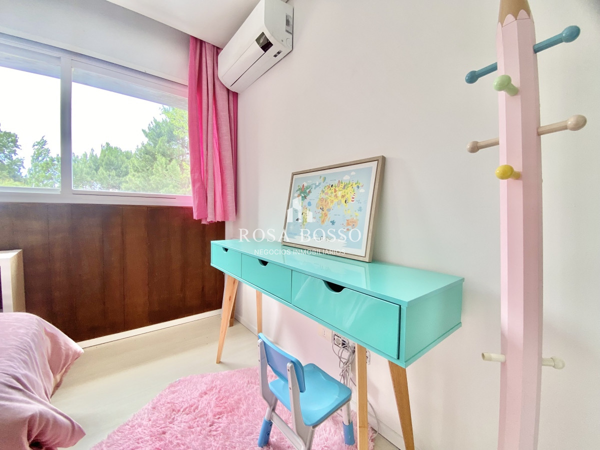 Casa ID.8818 - Casa, Venta, 6 dormitorios, 7 baños, Punta del Este