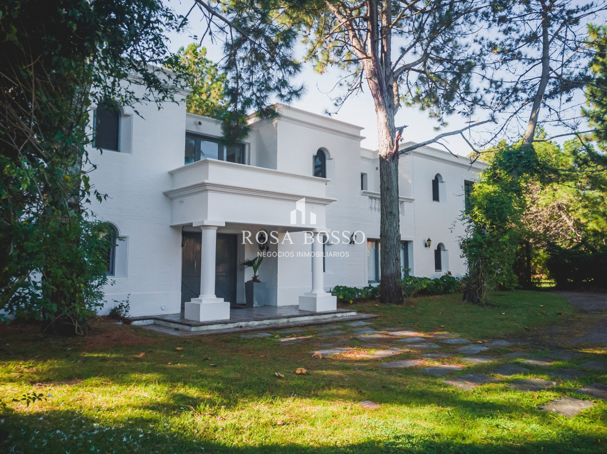 Casa ID.3723 - Casa, Venta, 5 dormitorios, Punta del Este, Uruguay