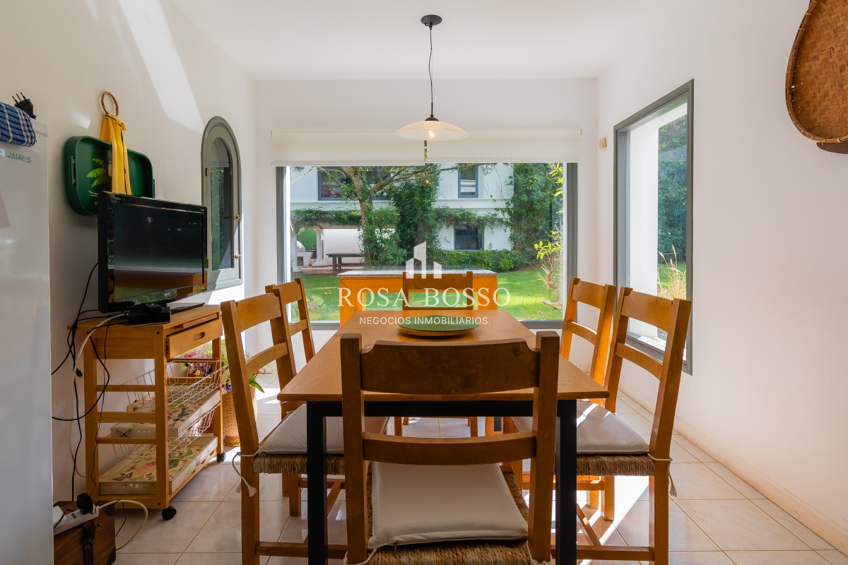 Casa ID.3723 - Casa, Venta, 5 dormitorios, Punta del Este, Uruguay