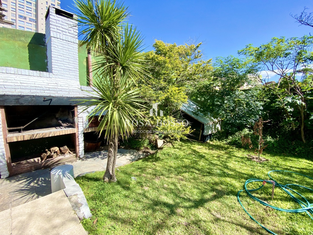 Apartamento ID.3640 - Casa en venta de 3 dormitorio,4 baños parque Parrillero garaje