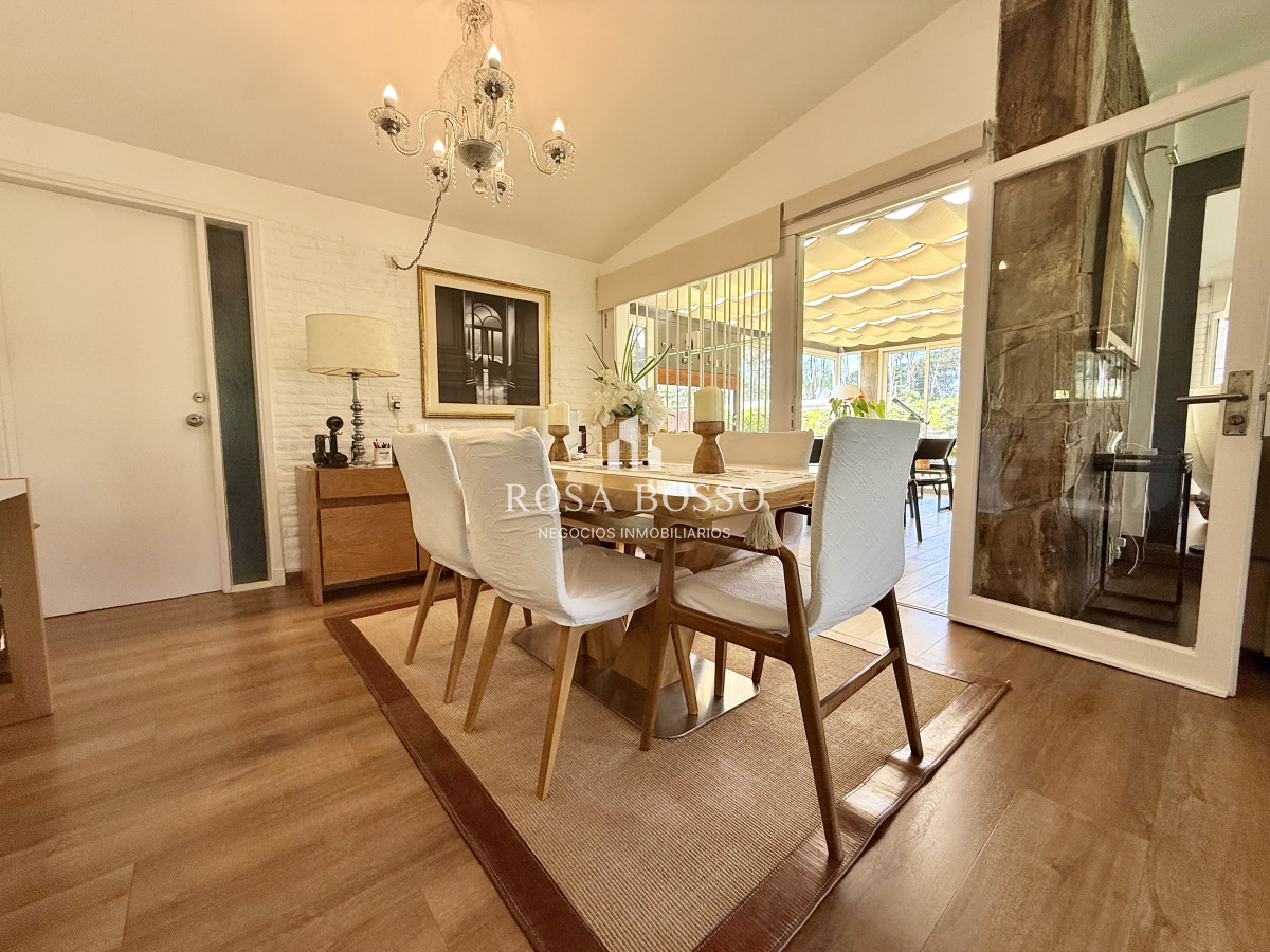 Apartamento ID.9830 - Casa Venta 4 dormitorios Lugano Punta del Este