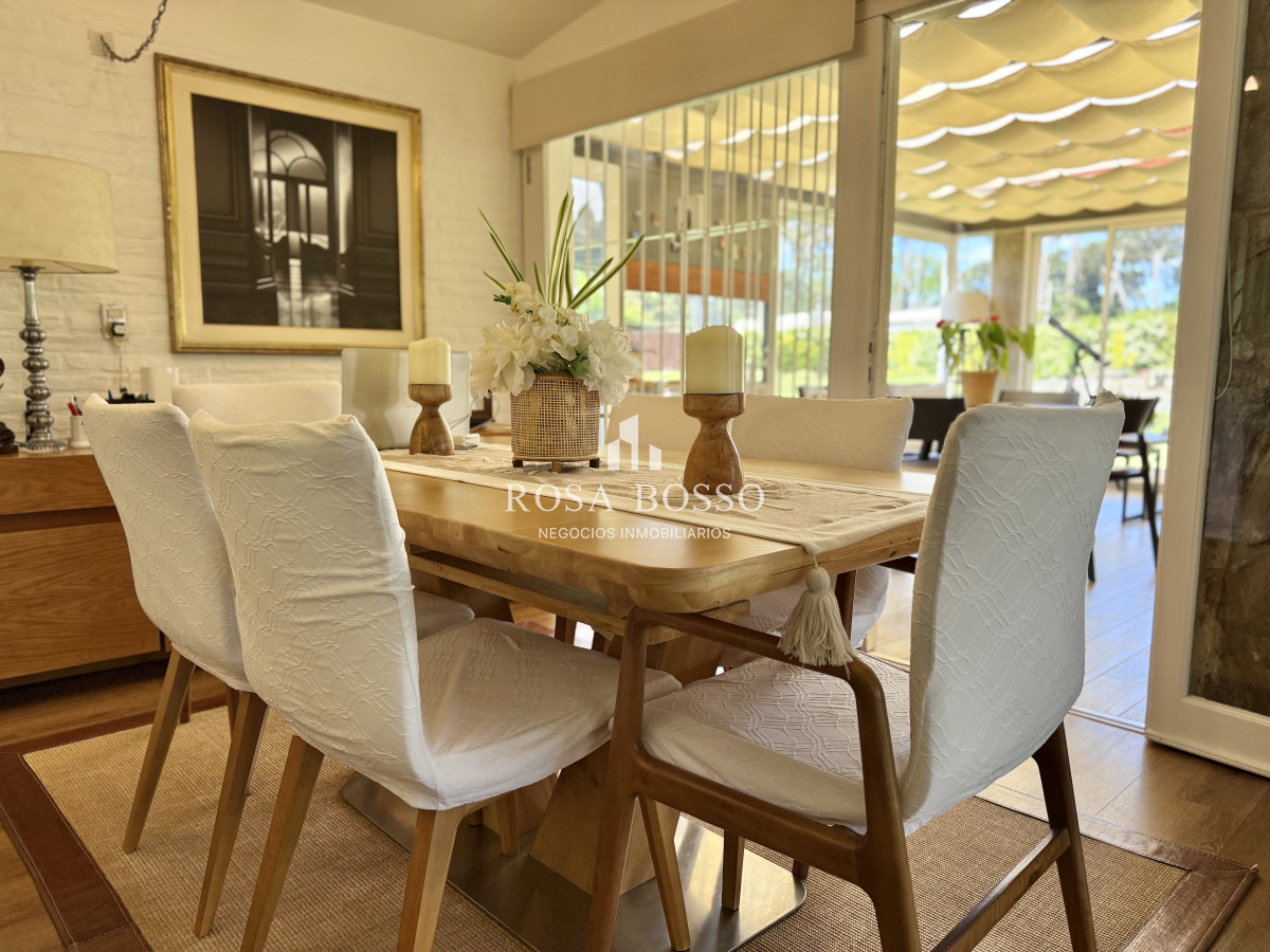 Apartamento ID.9830 - Casa Venta 4 dormitorios Lugano Punta del Este