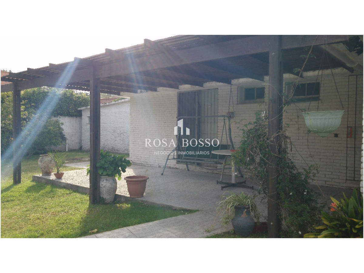 Casa ID.3229 - Casa, Alquiler, 3 dormitorios, Rincón del Indio, Punta del Este