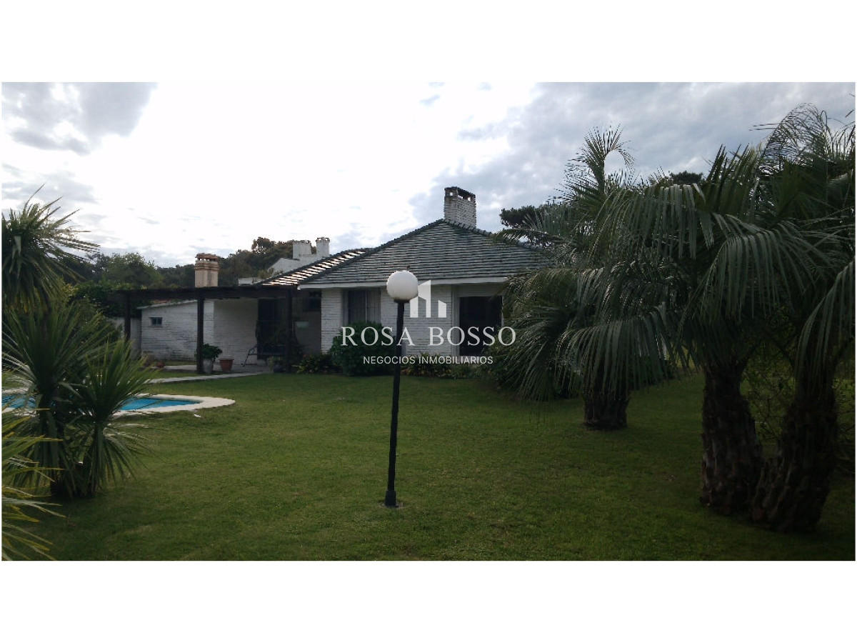 Casa ID.3229 - Casa, Alquiler, 3 dormitorios, Rincón del Indio, Punta del Este