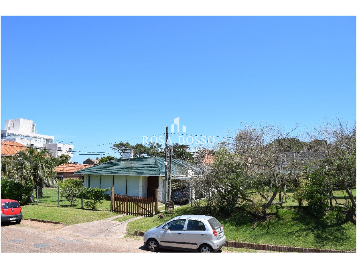 Casa ID.3229 - Casa, Alquiler, 3 dormitorios, Rincón del Indio, Punta del Este