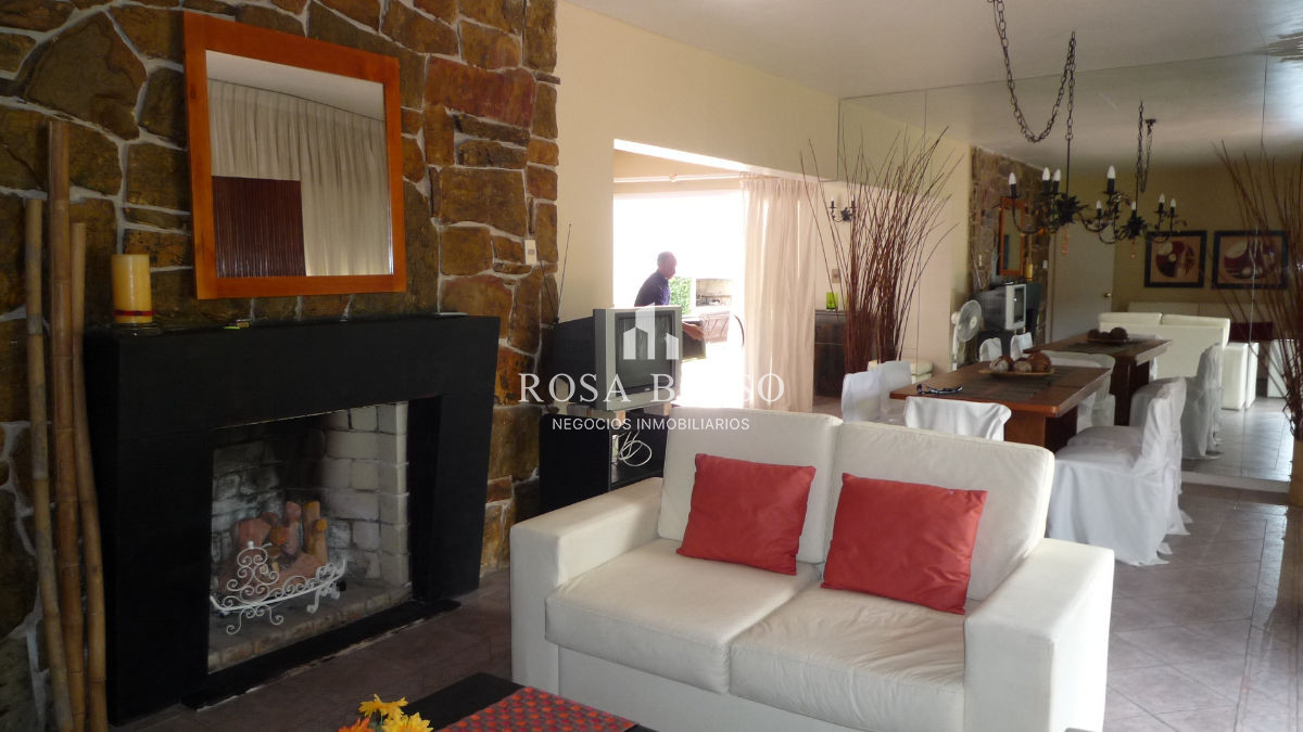 Casa ID.3410 - Casa en Mansa, 5 dormitorios *