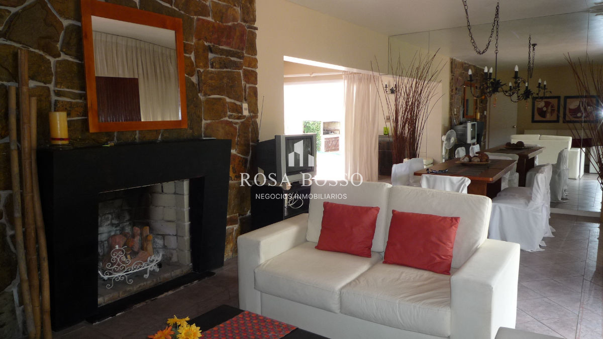 Casa ID.3410 - Casa en Mansa, 5 dormitorios *