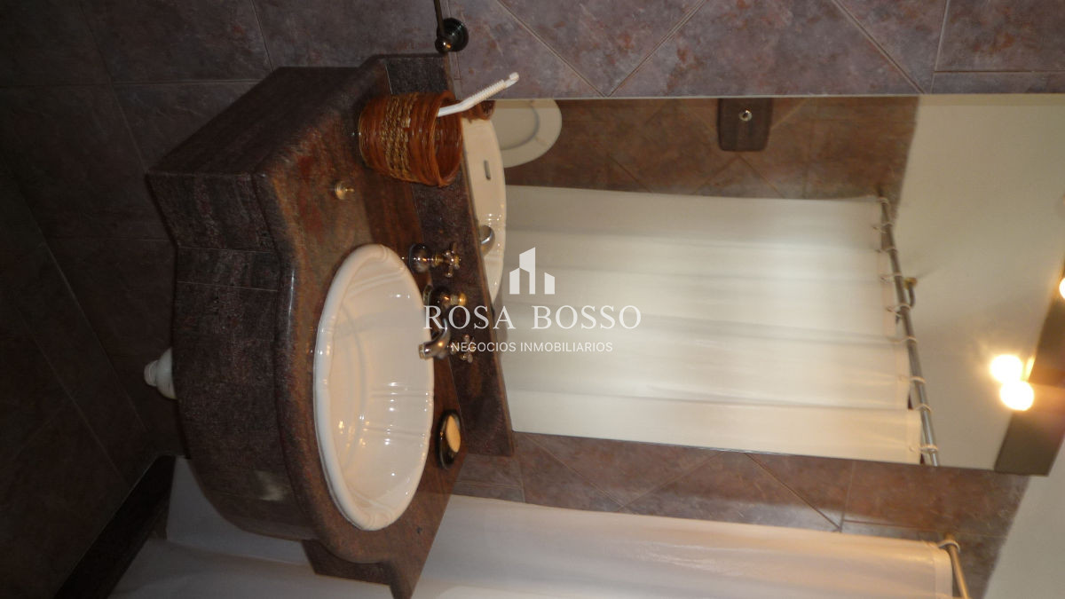 Casa ID.3410 - Casa en Mansa, 5 dormitorios *