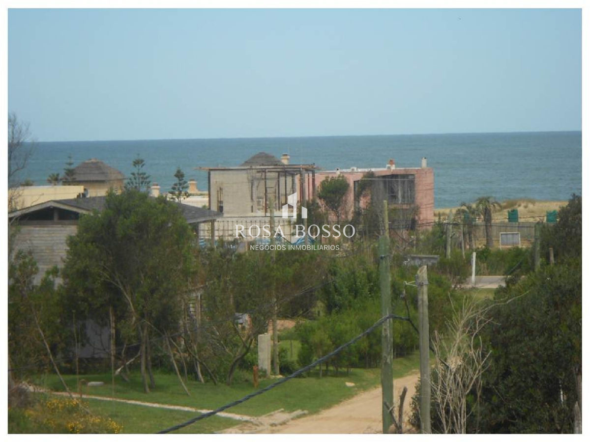 Apartamento ID.3507 - Casa Venta 3 dormitorios Altos de Punta Piedra con vista al mar 