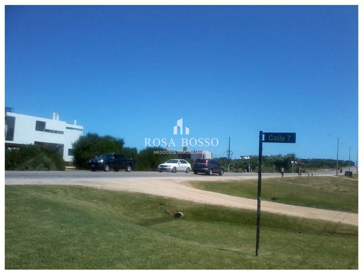 Apartamento ID.3507 - Casa Venta 3 dormitorios Altos de Punta Piedra con vista al mar 