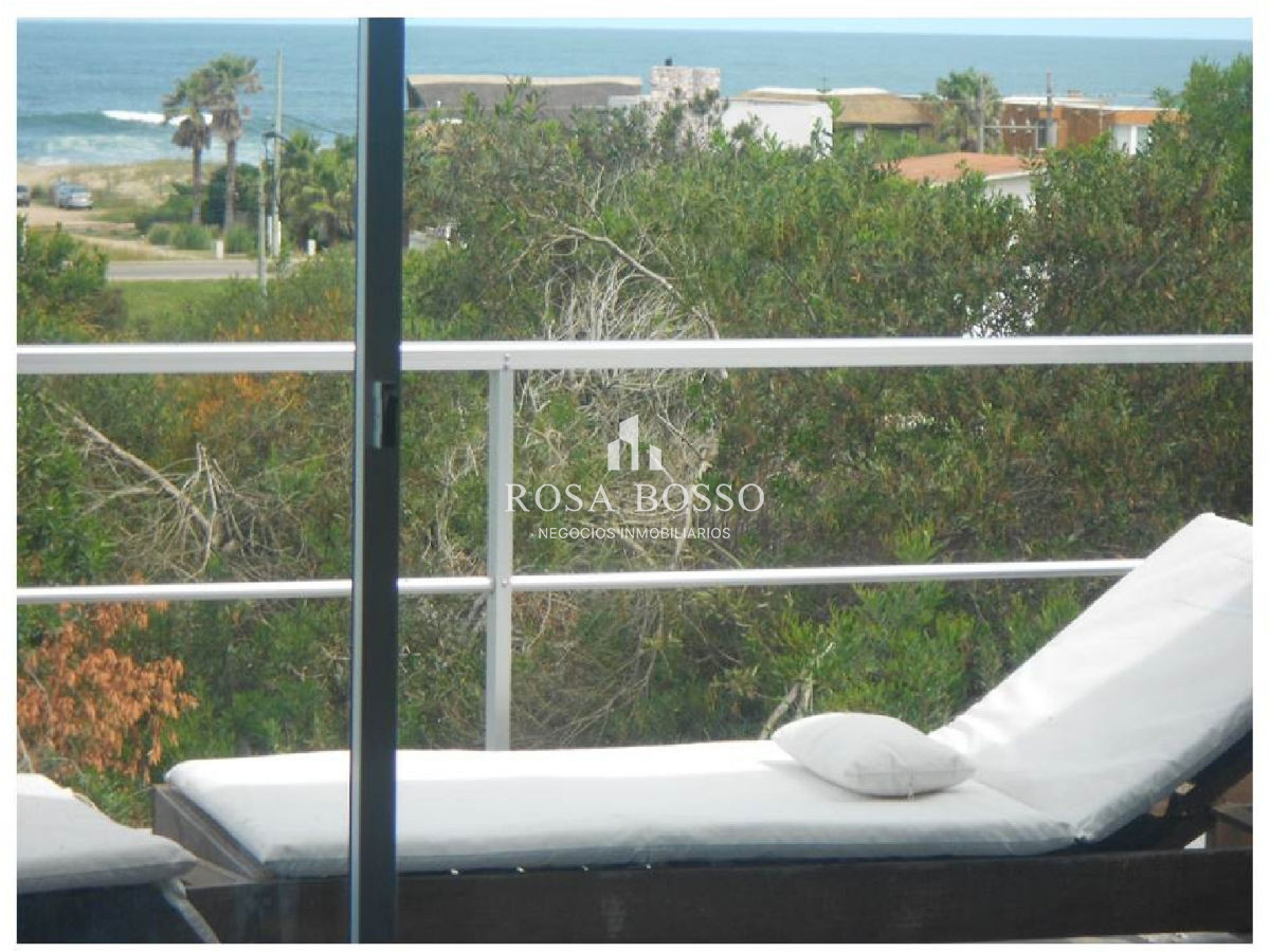 Apartamento ID.3507 - Casa Venta 3 dormitorios Altos de Punta Piedra con vista al mar 