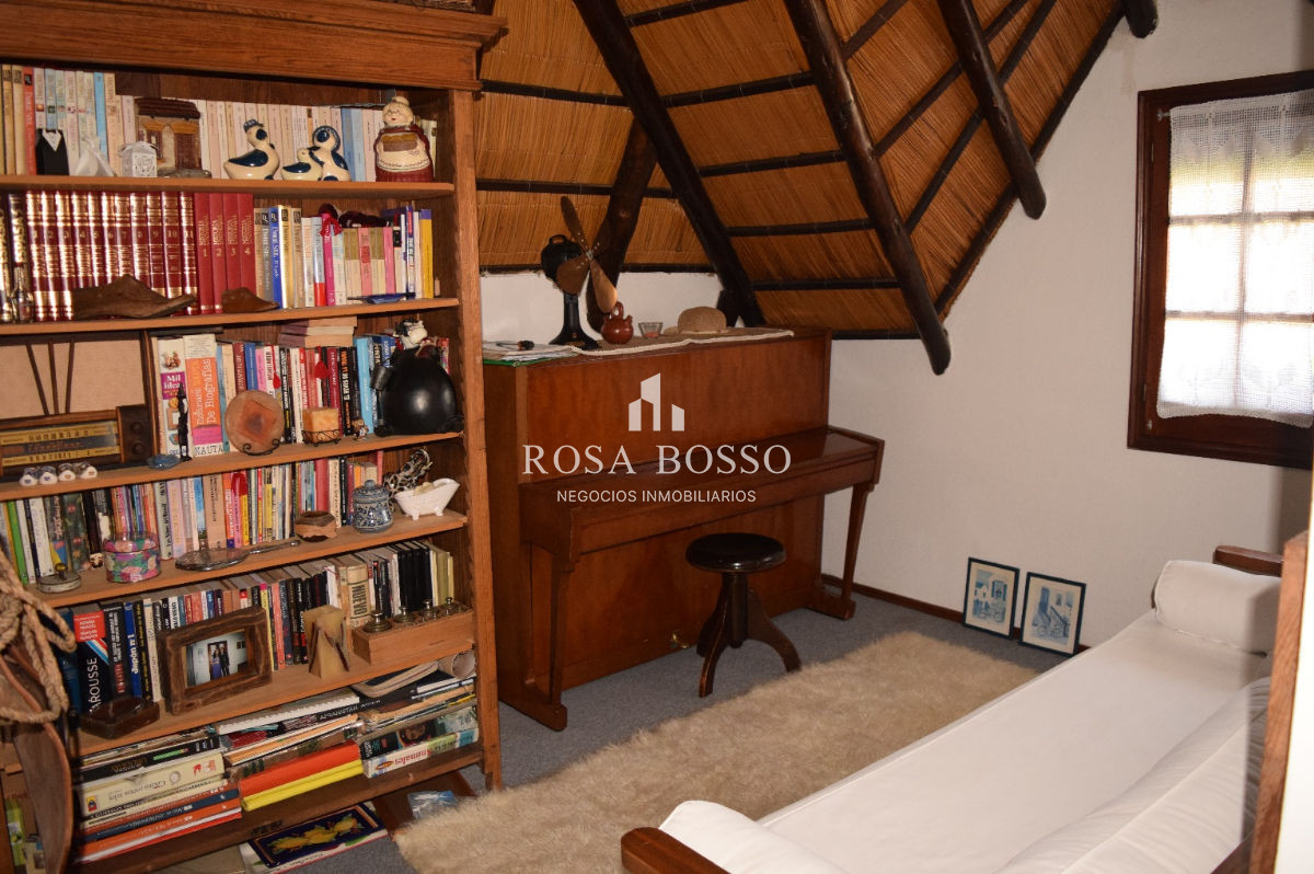 Casa ID.3085 - Casa en Pinares, 4 dormitorios *