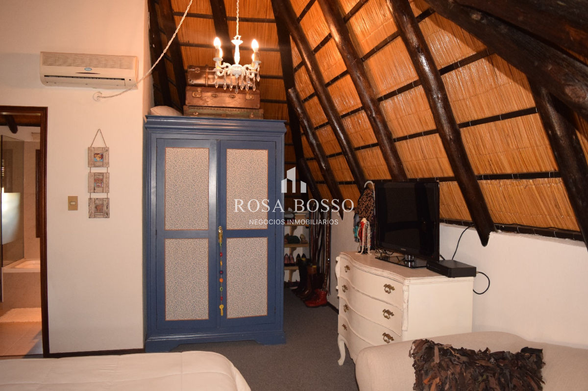 Casa ID.3085 - Casa en Pinares, 4 dormitorios *