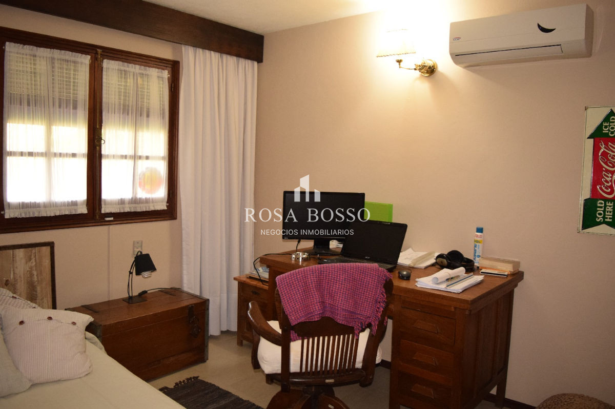 Casa ID.3085 - Casa en Pinares, 4 dormitorios *