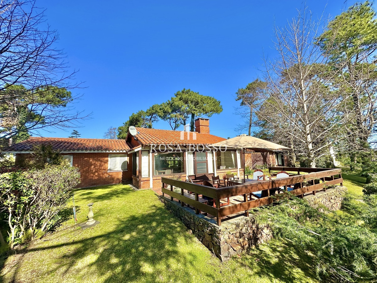 Apartamento ID.9362 - Venta Casa 6 dormitorios Mansa Punta del Este