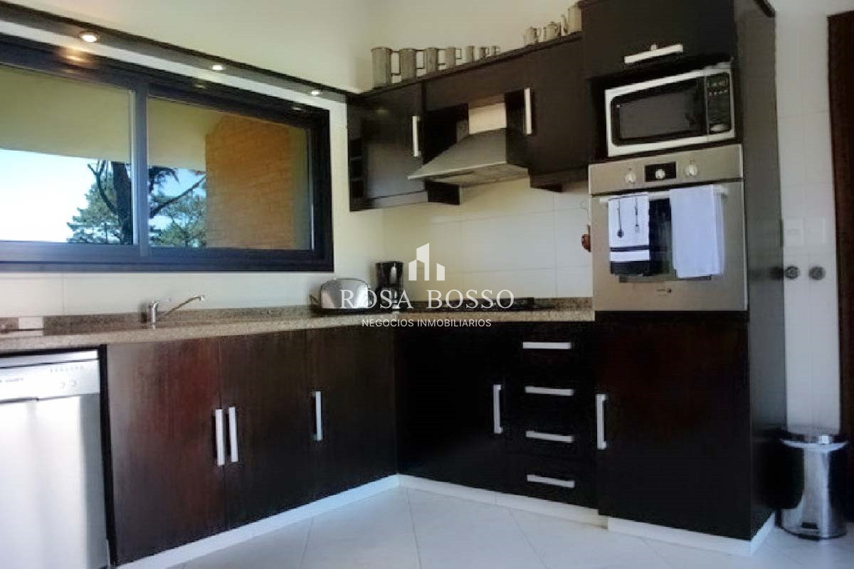 Casa ID.3403 - Casa Venta  4 dormitorios Punta del Este