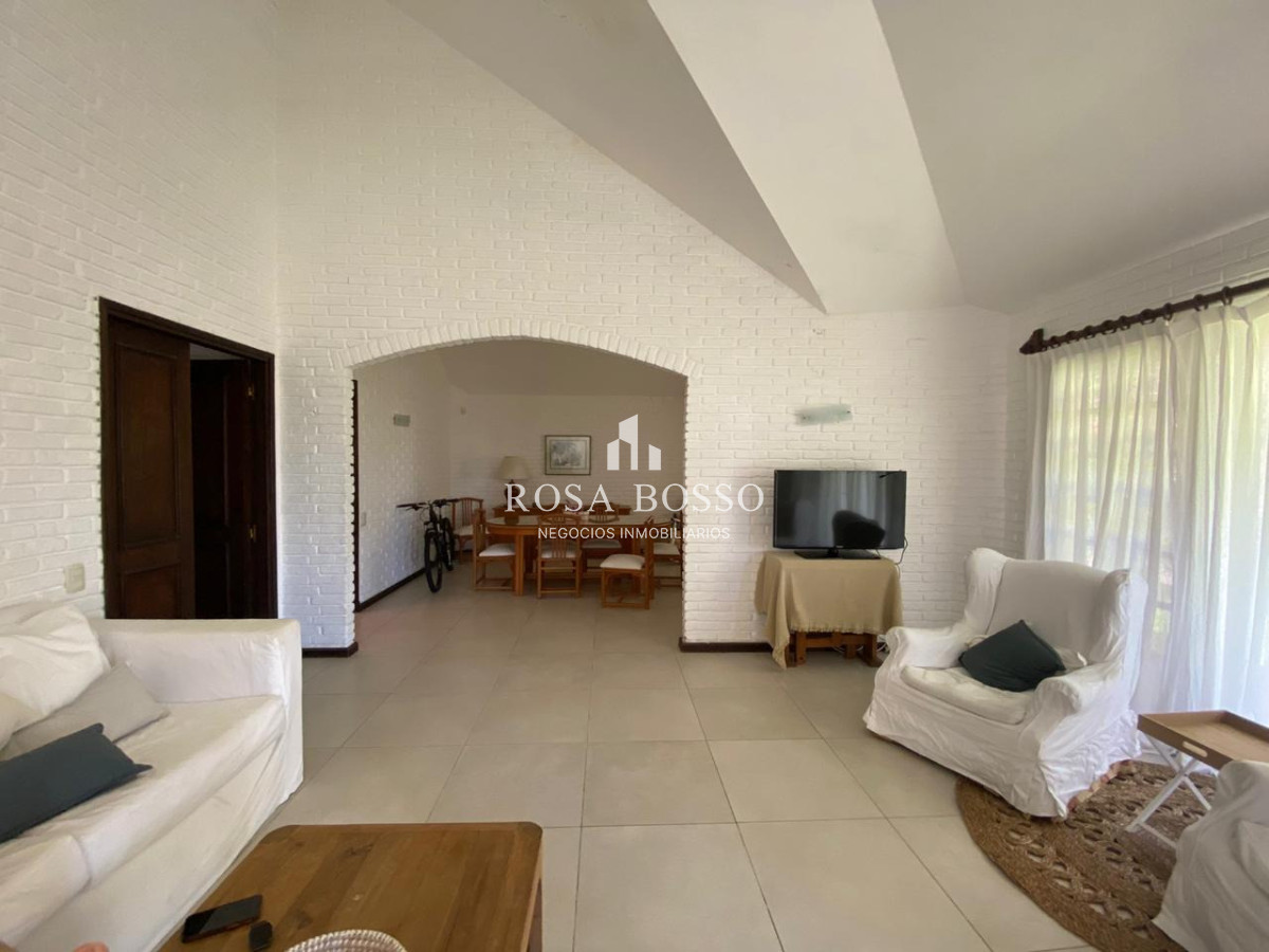 Casa ID.3277 - Alquiler casa 3 dormitorios Punta del Este 